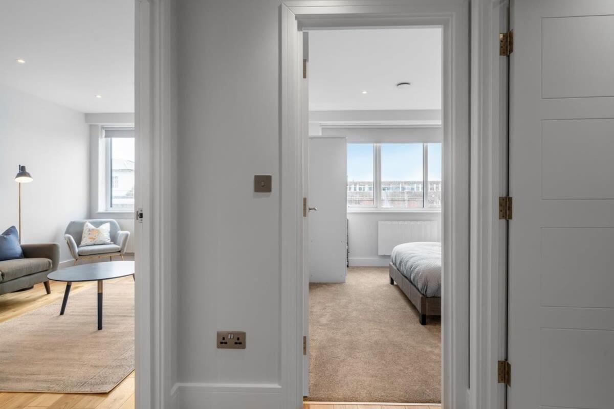 Lovely 1 Bedroom Apartment In The Heart Of 이슬리햄프셔 외부 사진
