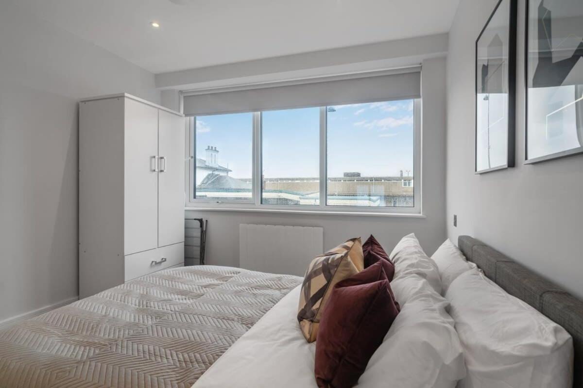 Lovely 1 Bedroom Apartment In The Heart Of 이슬리햄프셔 외부 사진