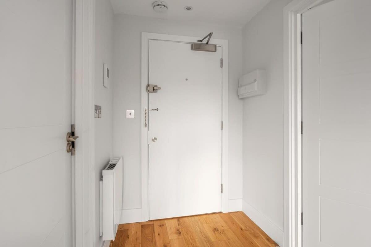 Lovely 1 Bedroom Apartment In The Heart Of 이슬리햄프셔 외부 사진
