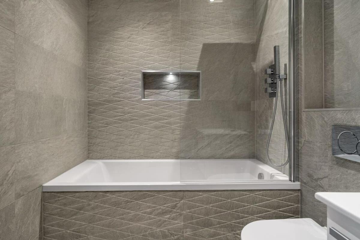 Lovely 1 Bedroom Apartment In The Heart Of 이슬리햄프셔 외부 사진
